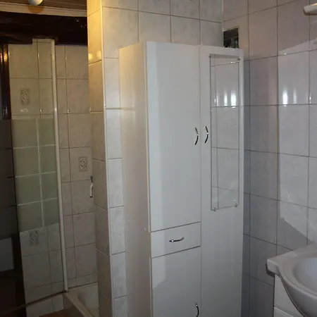 拉莫别墅酒店 Artolsheim